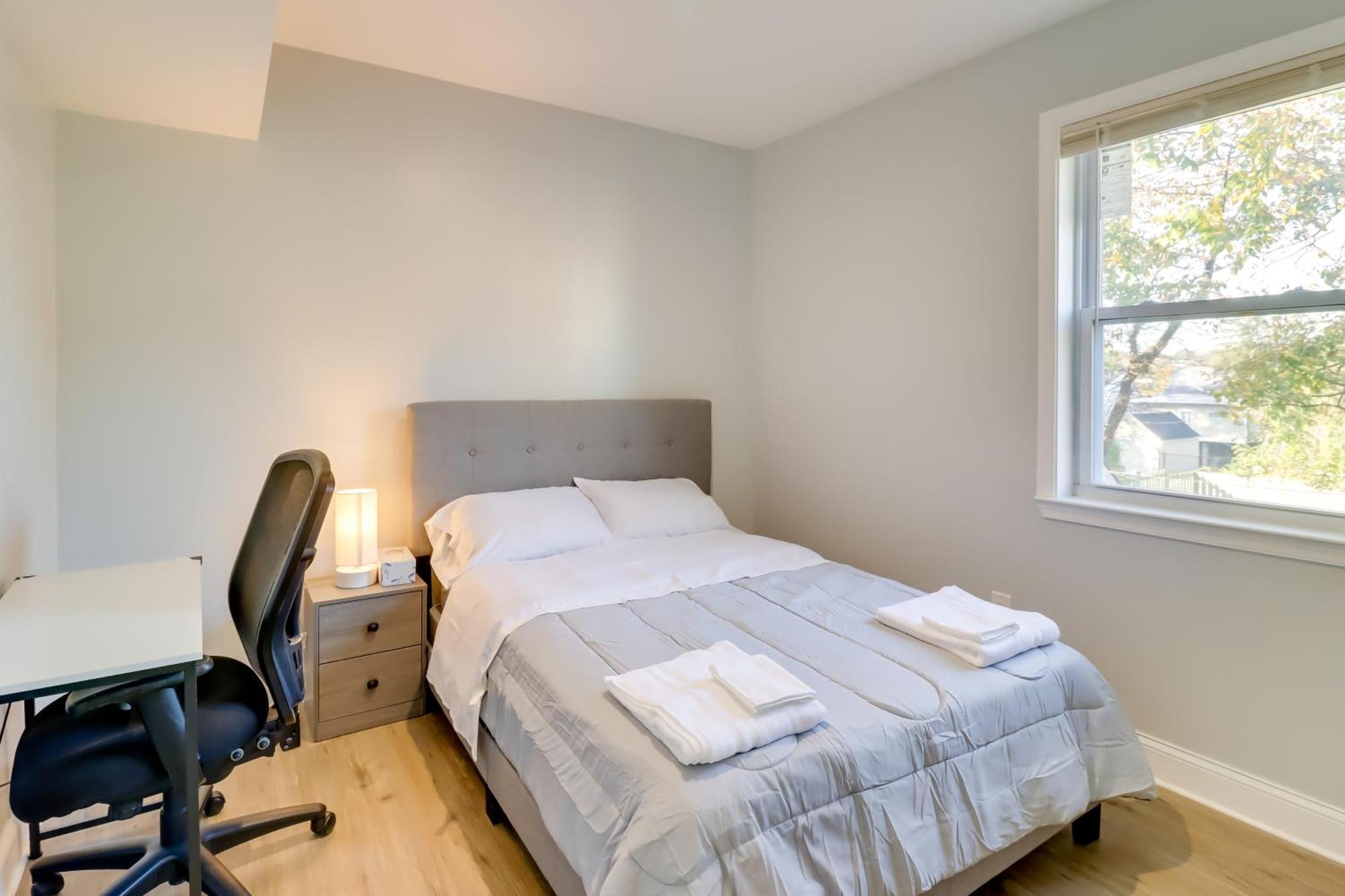 5 Mi To National Mall Dc With Pool Table Holiday home *